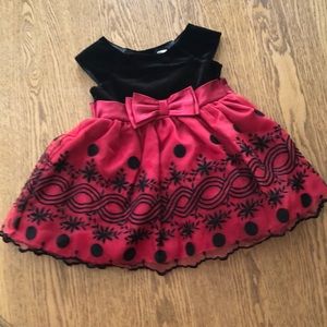 Black and red sweet heart rose  dress